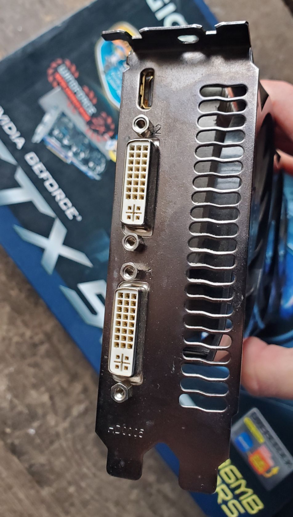 Видеокарта GTX580 1.5Gb Ddr5 Gigabyte - фото фото фото 2