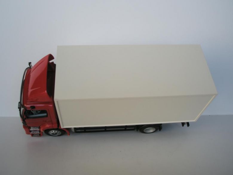 Mercedes-Benz Atego . Minichamps.   -1718- - фото фото фото 4