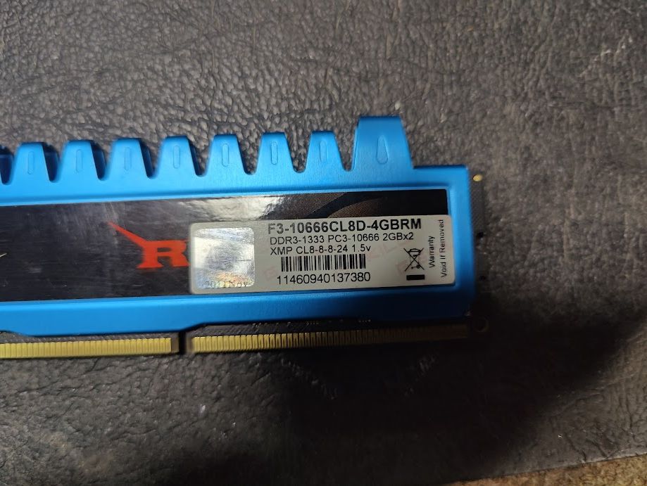 Оперативная память G.Skill DDR3-1333 2GB PC3-10666 RipjawsX F3-10666CL8D-4GBRM № 250808202 - фото фото фото 1