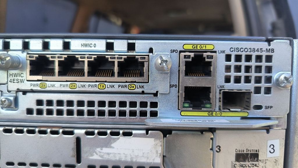 Маршрутизатор Cisco 3845-MB V05 +HWIC 4ESW - фото фото фото 2