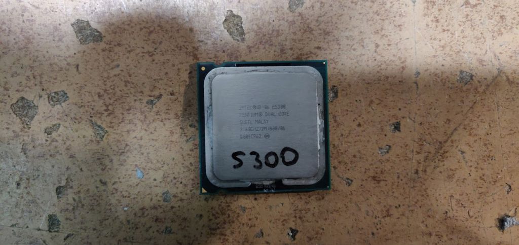 Процессор Intel Pentium Dual-Core E5300 2.60GHz/2M/800/06 socket 775 № 212211 - фото фото фото 0