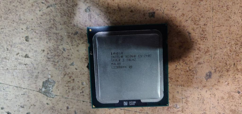 Процессор Intel Xeon E5-2407 2.20GHz socket 1356 № 212110 - фото фото фото 0