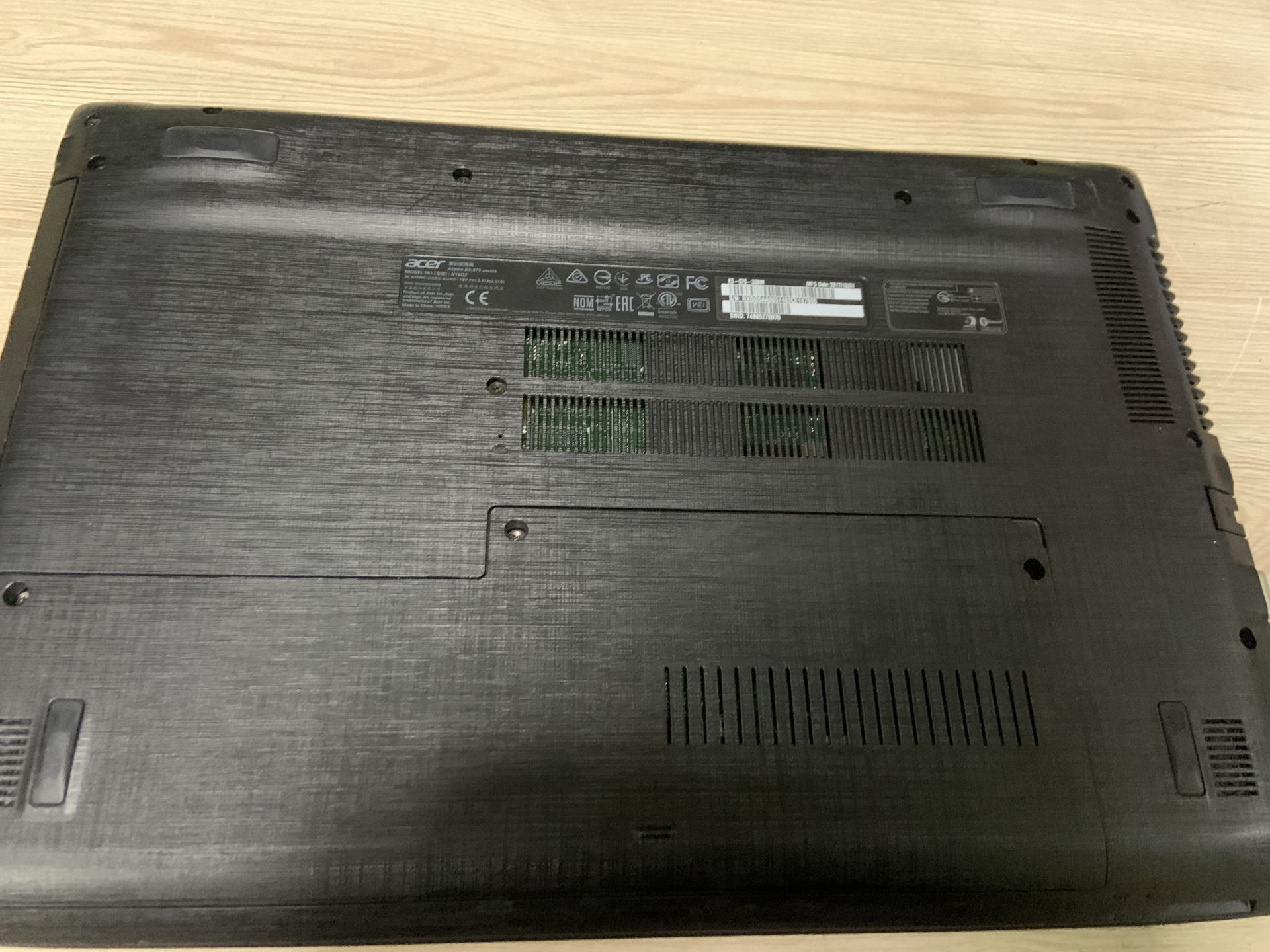 Acer Aspire E5-575 15.6 FULL IPS/i3-7100/8gb/256ssd/Intel HD - фото фото фото 4