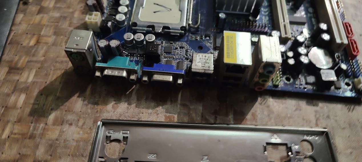 Мат. плата ASRock G31M-VS LGA775 G31 PCI-E+SVGA+LAN SATA MicroATX 2DDR2 № 231610107 - фото фото фото 2