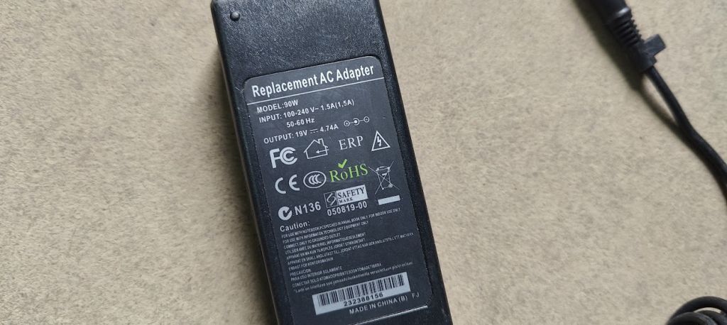 Блок питания БП AC Adapter 90W 19V 4.74A № 231605105 - фото фото фото 1