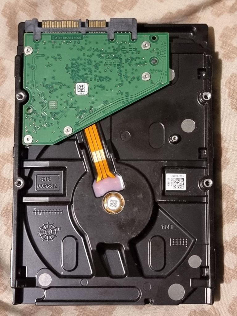 Hdd 3.5 4 тб seagate desktop hdd жесткий диск st4000dm000 - фото фото фото 1