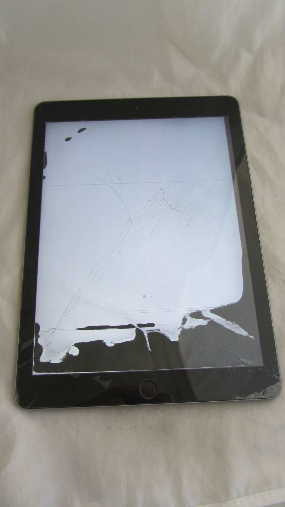 Apple iPad A1893 Black - фото фото фото 0
