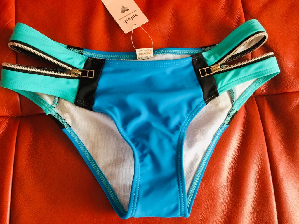 Оригинальные плавки с молниями - фото фото фото 0