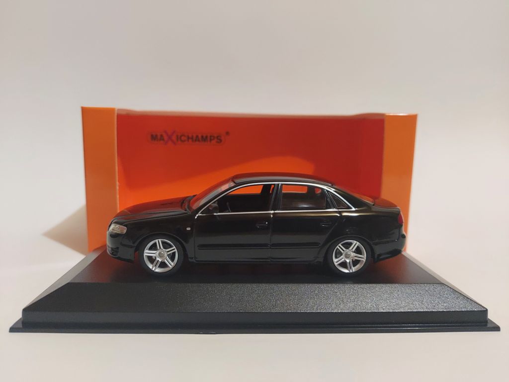 Maxichamps 1:43 Audi A4  (2004) black - фото фото фото 1