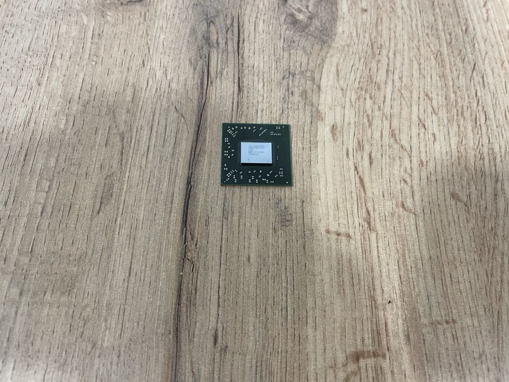 Відеочіп AMD ATI 216-0866000  (Radeon R9 375) Refurbished Original - фото фото фото 0