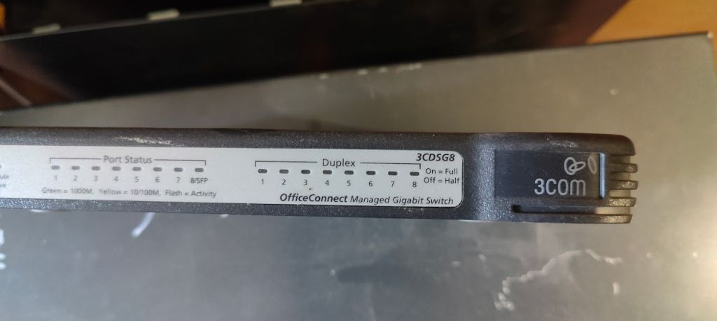 Коммутатор 3COM OfficeConnect Managed Gigabit Switch 3CDSG8 8-port № 240608101 - фото фото фото 1