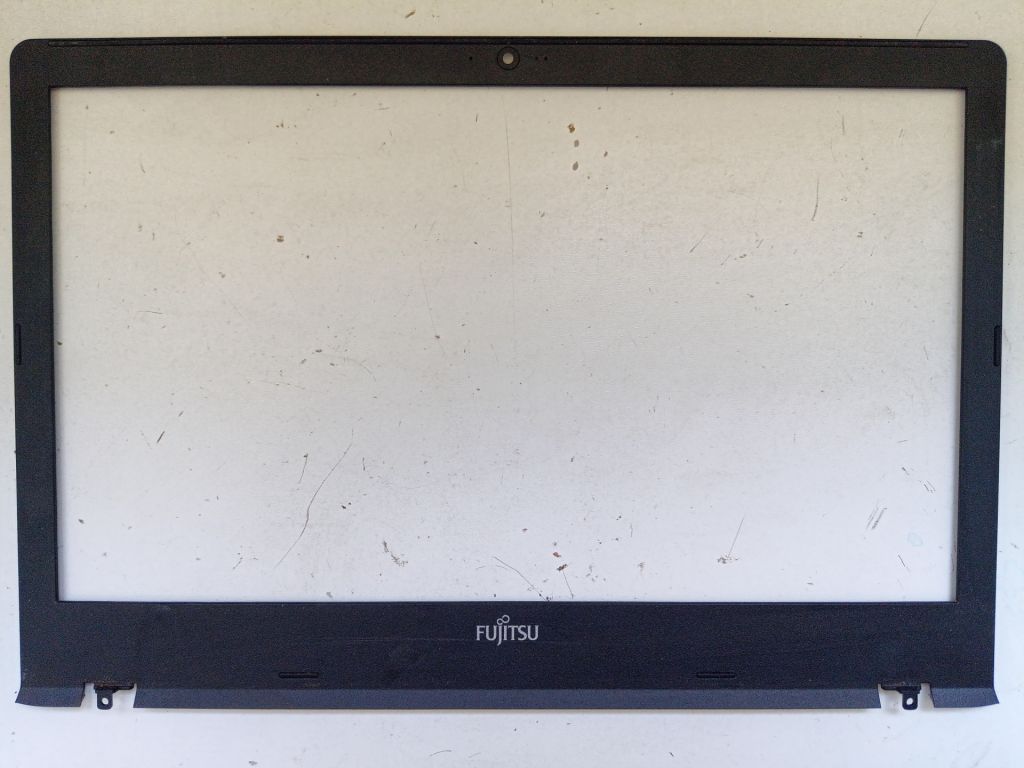 Б/У Рамка кришки матриці на FUJITSU LIFEBOOK A357 - фото фото фото 0