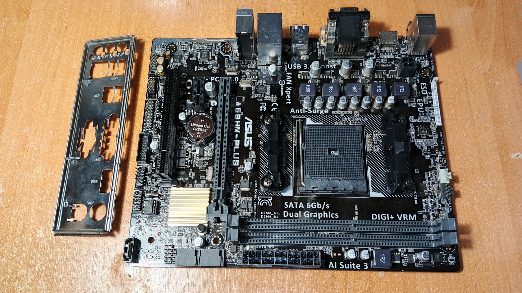 Материнська плата Asus A68HM-PLUS  (sFM2/FM2+, AMD A68H, PCI-Ex16)   (читать текст) - фото фото фото 0