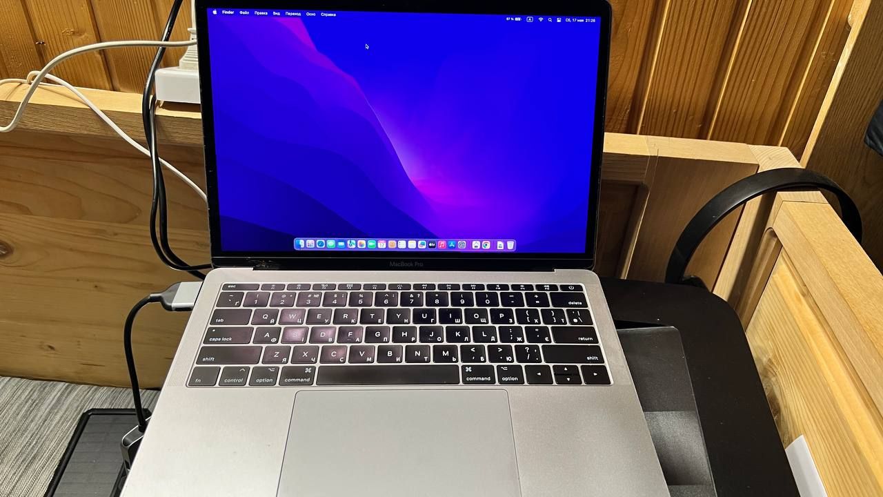 Macbook Pro Retina Early 1708 2017 - фото фото фото 3