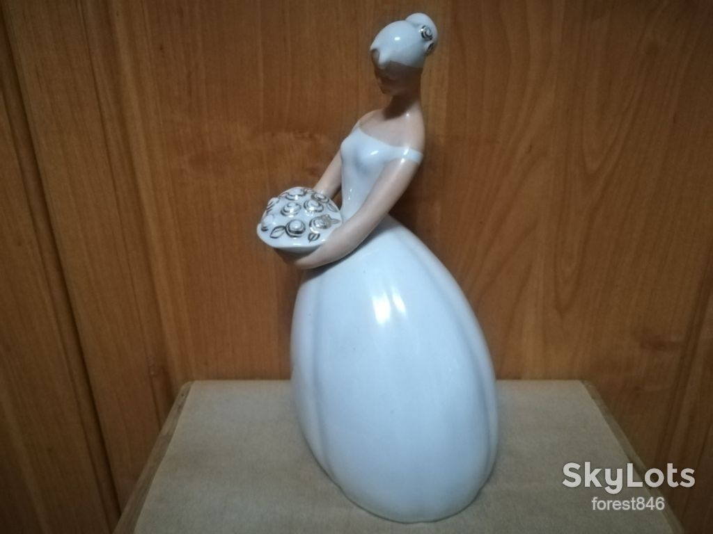 Статуетка Дебют - фото фото фото 1