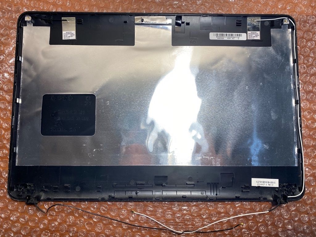Toshiba L650 Крышка матрицы + рамка - фото фото фото 4