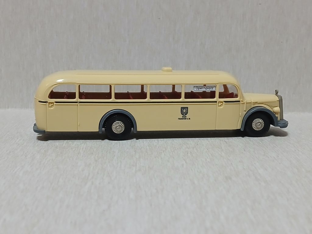 Автобус MB O 5000. BREKINA 1:87 H0  (31717)інд4. - фото фото фото 3