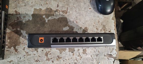 Коммутатор D-Link DES-1008D 8-port № 241904200 - фото фото фото 1