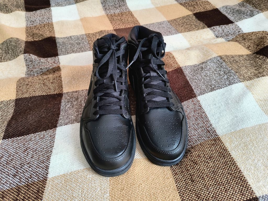 Кросівки Jordan 1 Retro Mid Black - фото фото фото 3