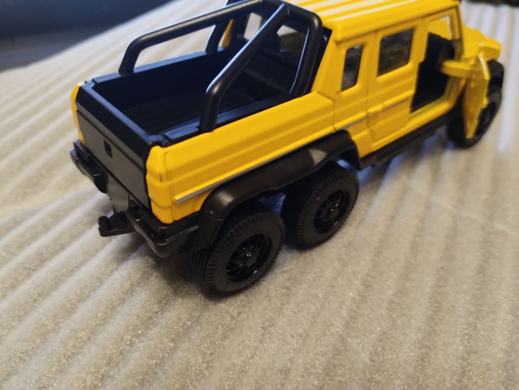 Іграшкова металева машинка, колекційна модель внедорожника Mercedes-Benz G63 AMG 6x6 ,  розмір 1/32 - фото фото фото 5