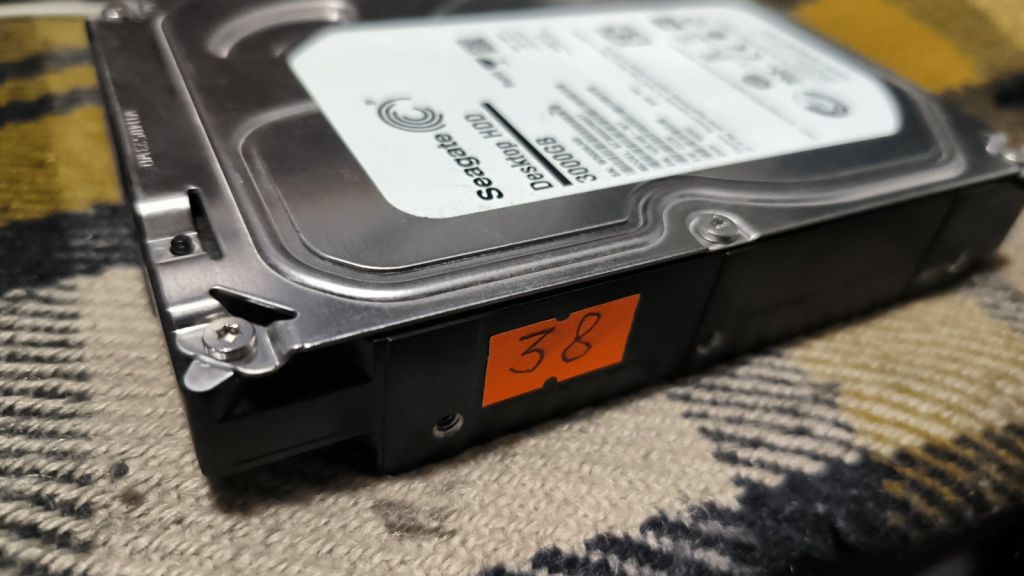 Жорсткий диск Seagate Desktop HDD ST3000DM001 3TB №38 - фото фото фото 2