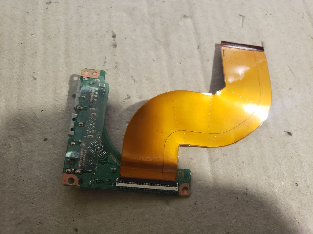 Плата USB+HDMI+eSATA ноутбука Toshiba Portege R930 - фото фото фото 2