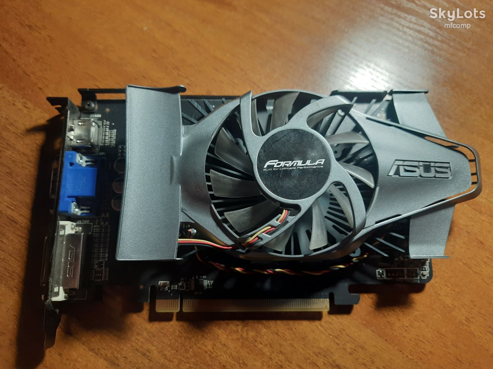 Видеокарта Asus 6750 1Gb GDDR5 128BIT - фото фото фото 0