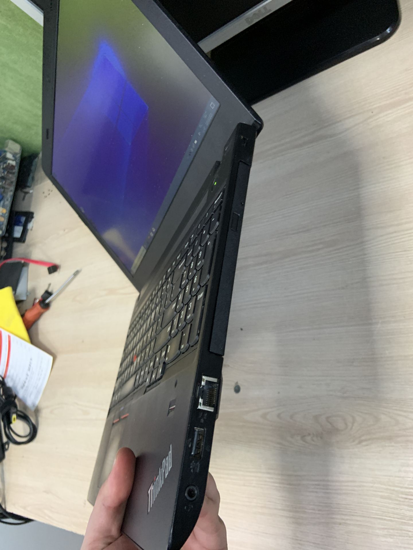 Lenovo ThinkPad E570 15,6 IPS/i5-6300/8GB/240SSD/Intel HD - фото фото фото 2