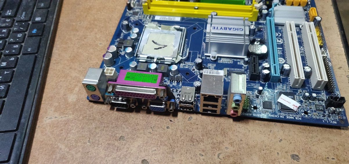 Мат. плата Gigabyte GA-G31M-S2L rev1.1 LGA775 G31 PCI-E+SVGA+GbLAN SATA MicroATX 2DDR2 № 212211 - фото фото фото 2