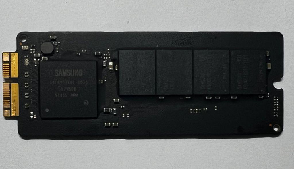 Apple 1TB SSD MZ-KPU1T0T/0A6 MacBook Pro Retina - фото фото фото 1