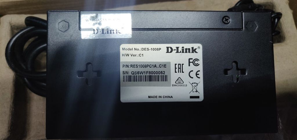 Коммутатор D-Link DES-1008P 8-port № СН222406 - фото фото фото 3