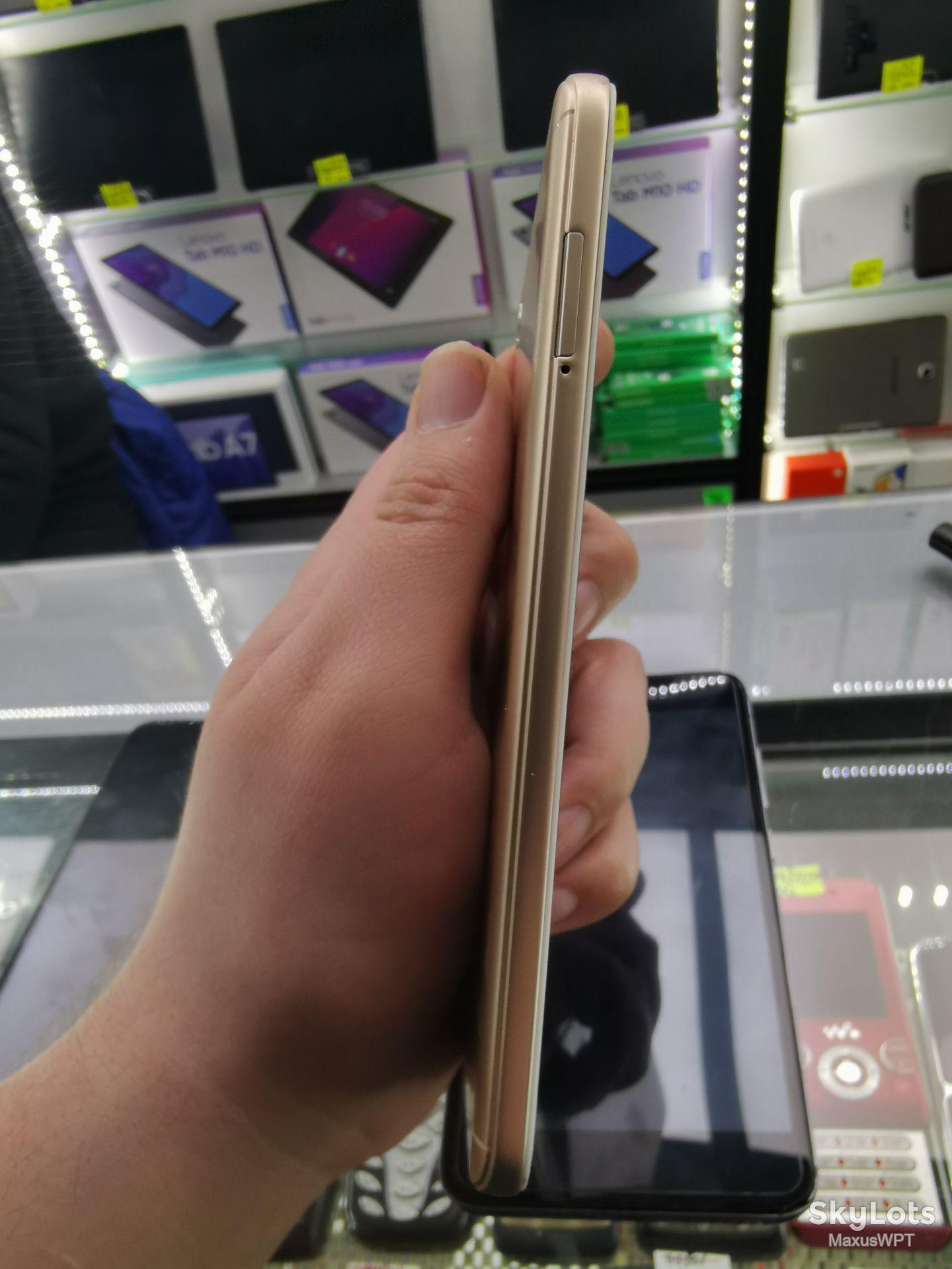 Shop xiaomi redmi Note 5A 2/16 gold - фото фото фото 3