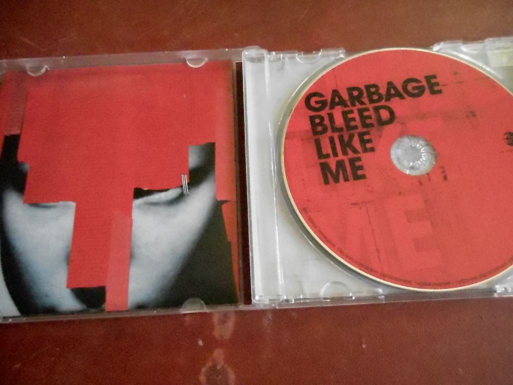 Garbage Bleed Like Me CD б/у - фото фото фото 2