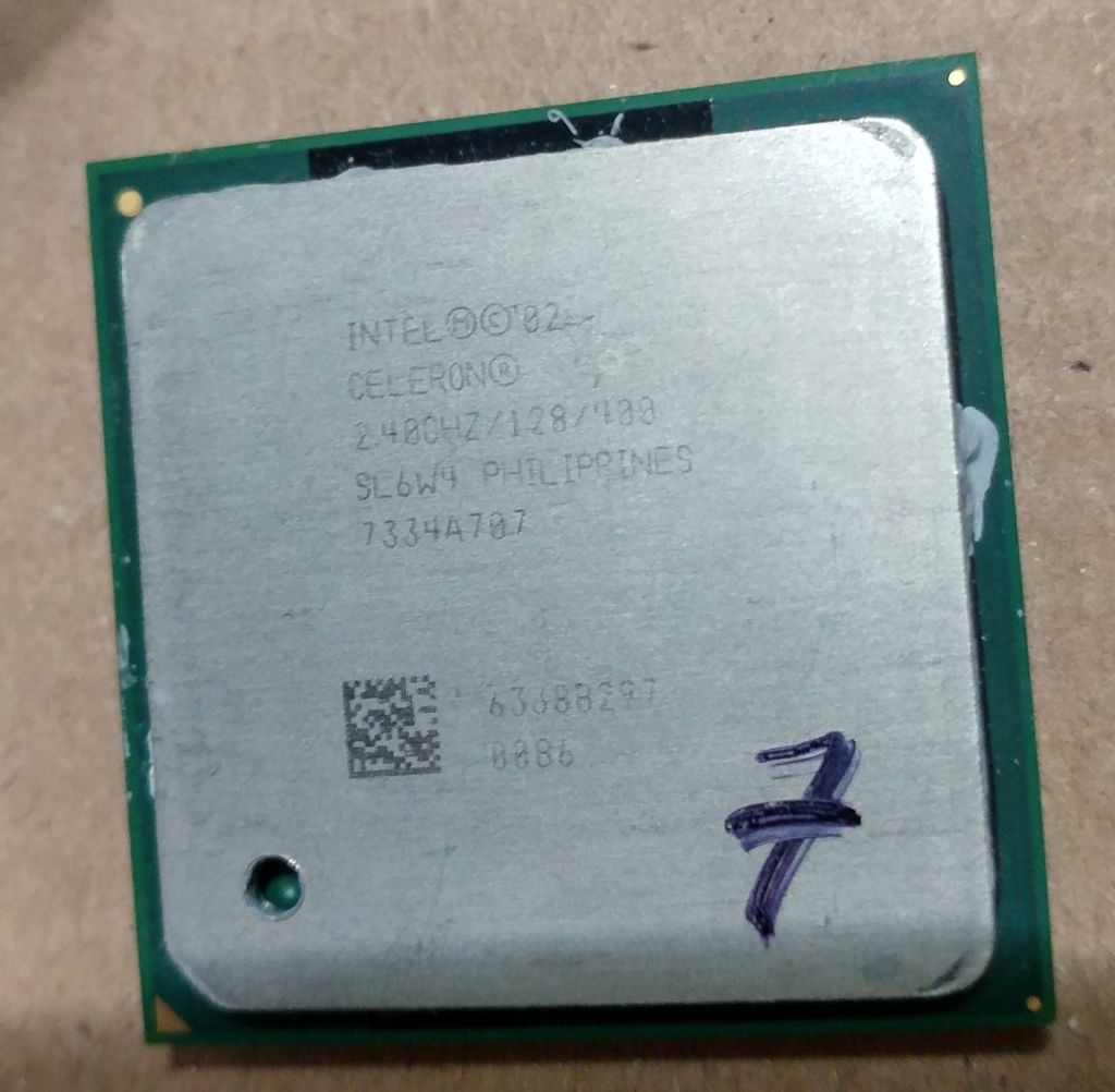 Процессор сокет 478 Intel Celeron 2.40GHz 128K на шину 400МГц - фото фото фото 0