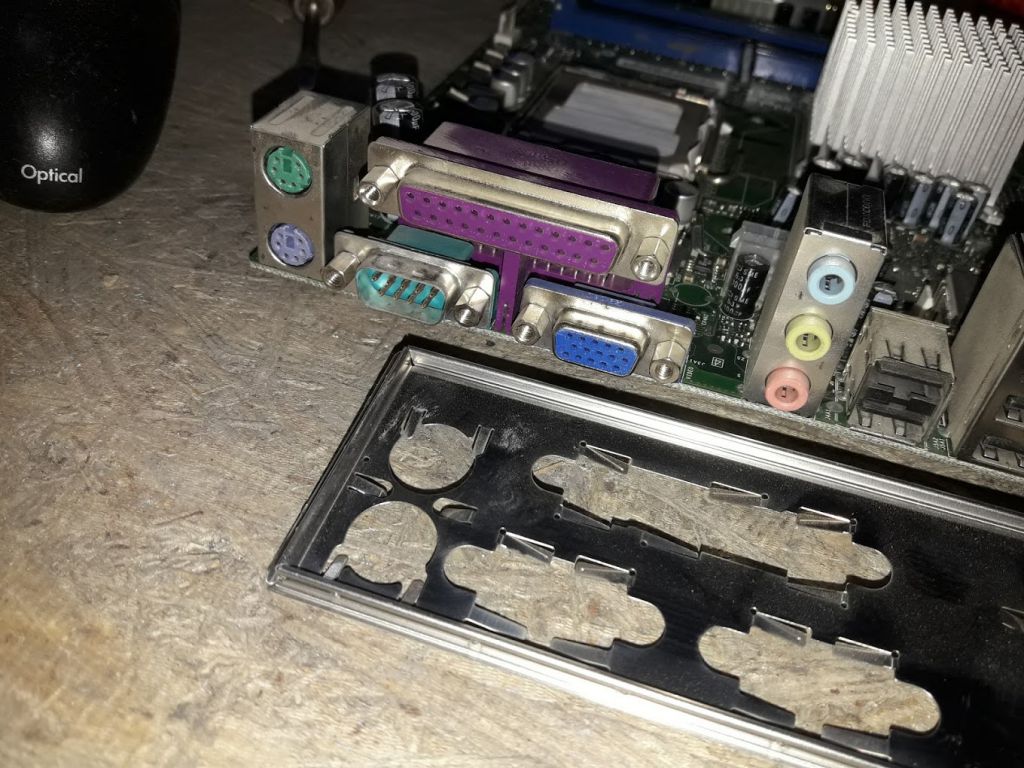 Мат. плата INTEL D915GVWB LGA775 i915GV SVGA SATA MicroATX 4DDR - фото фото фото 2