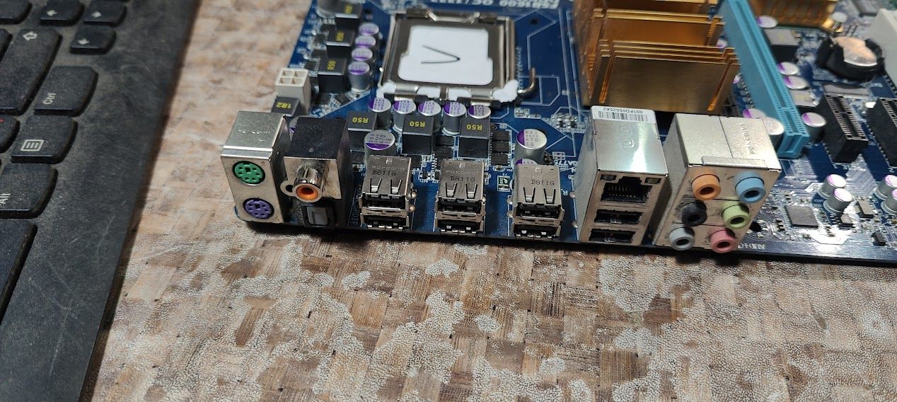 Мат. плата Gigabyte GA-EP35-DS3 rev2.1 LGA775 P35 PCI-E+GbLAN SATA RAID ATX 4DDR2 № 230910102 - фото фото фото 2