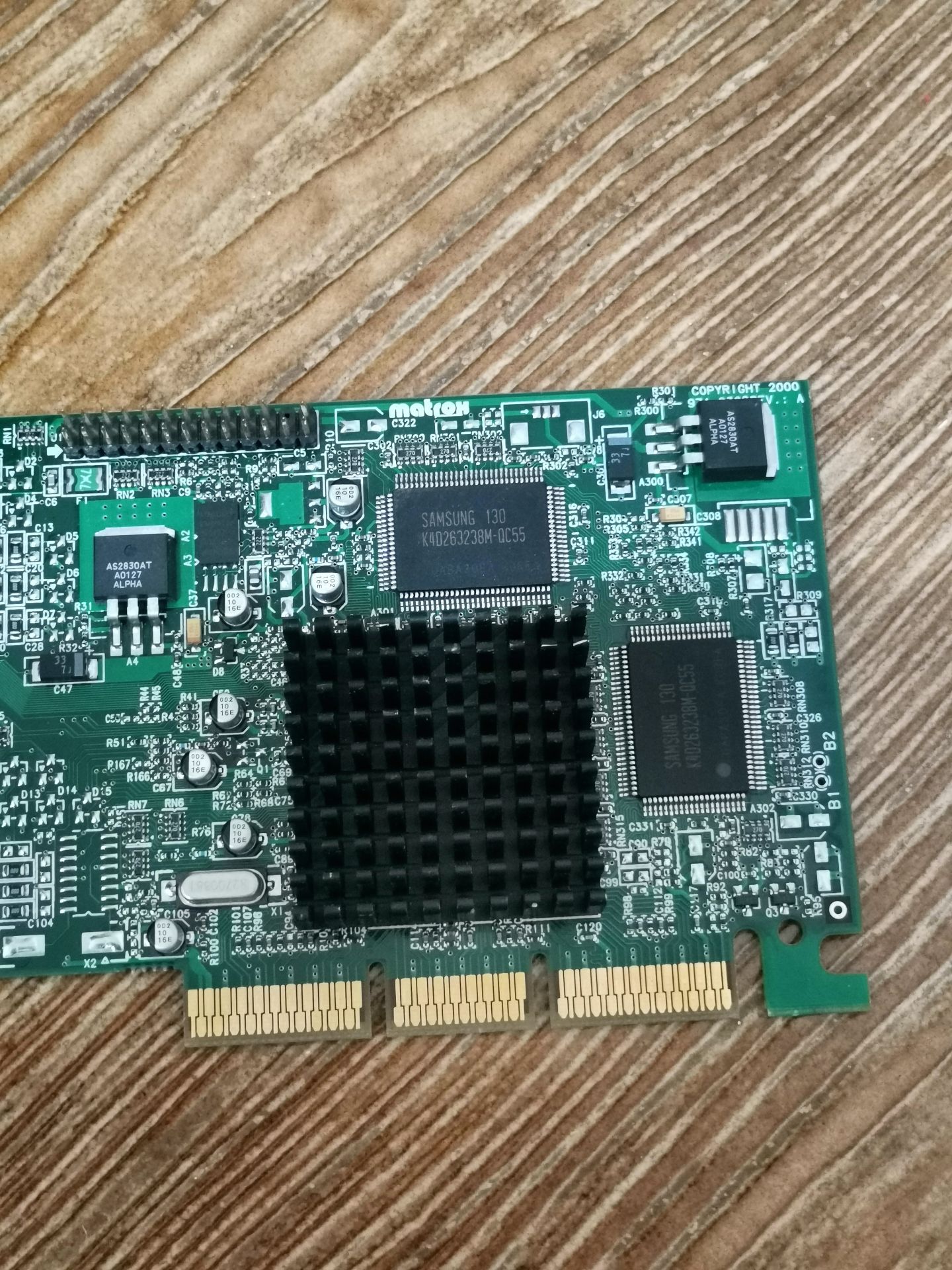 Видеокарта Matrox Millennium G450 G45FMDHA32DB 32mb DDR SDRAM AGP - фото фото фото 6