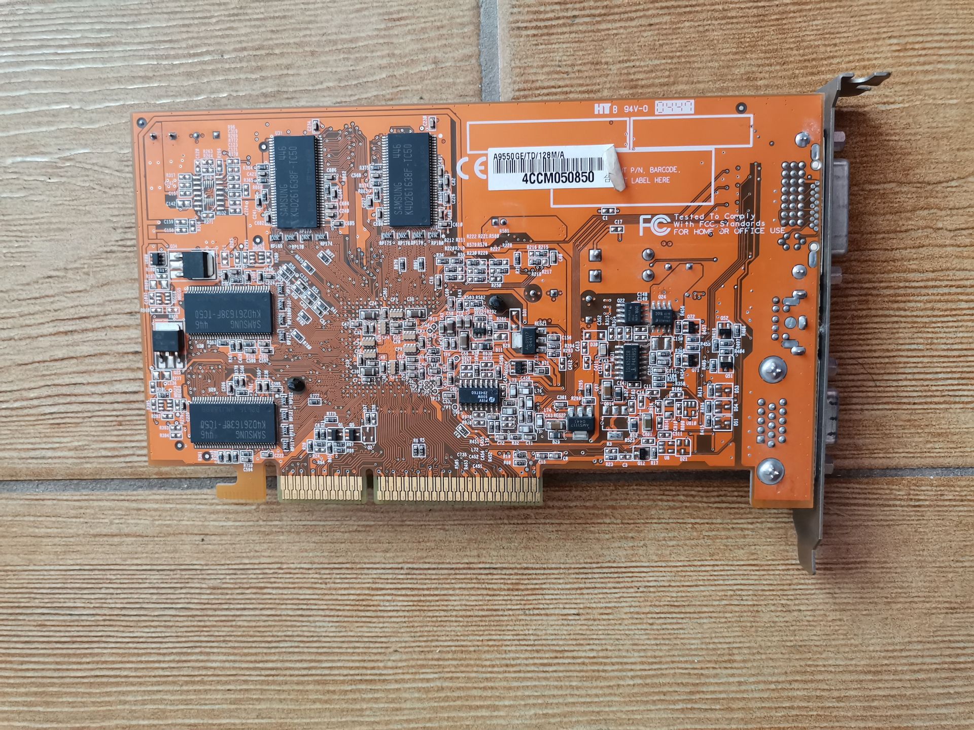 Видеокарта Asus A9550GE/TD/128M/A 128mb AGP 8x - фото фото фото 4