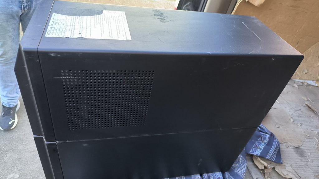 Бесперебійник ДБЖ APC Smart-UPS 2200 SUA2200I №2 - фото фото фото 4