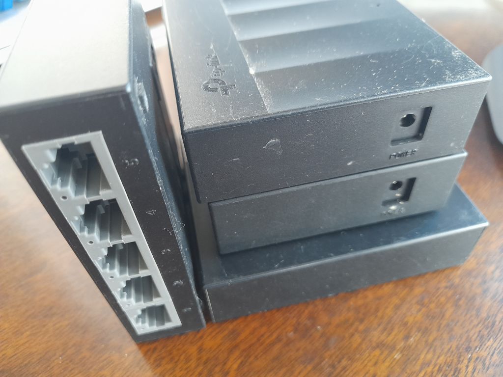 Комутатор TP-LINK LS1005G 5*1Gb/s - фото фото фото 3