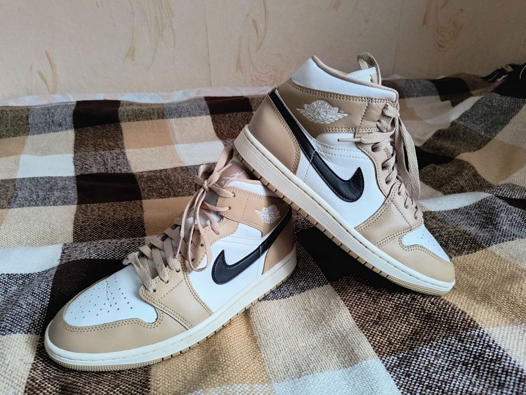 Кросівки Nike Air Jordan 1 Mid - фото фото фото 0