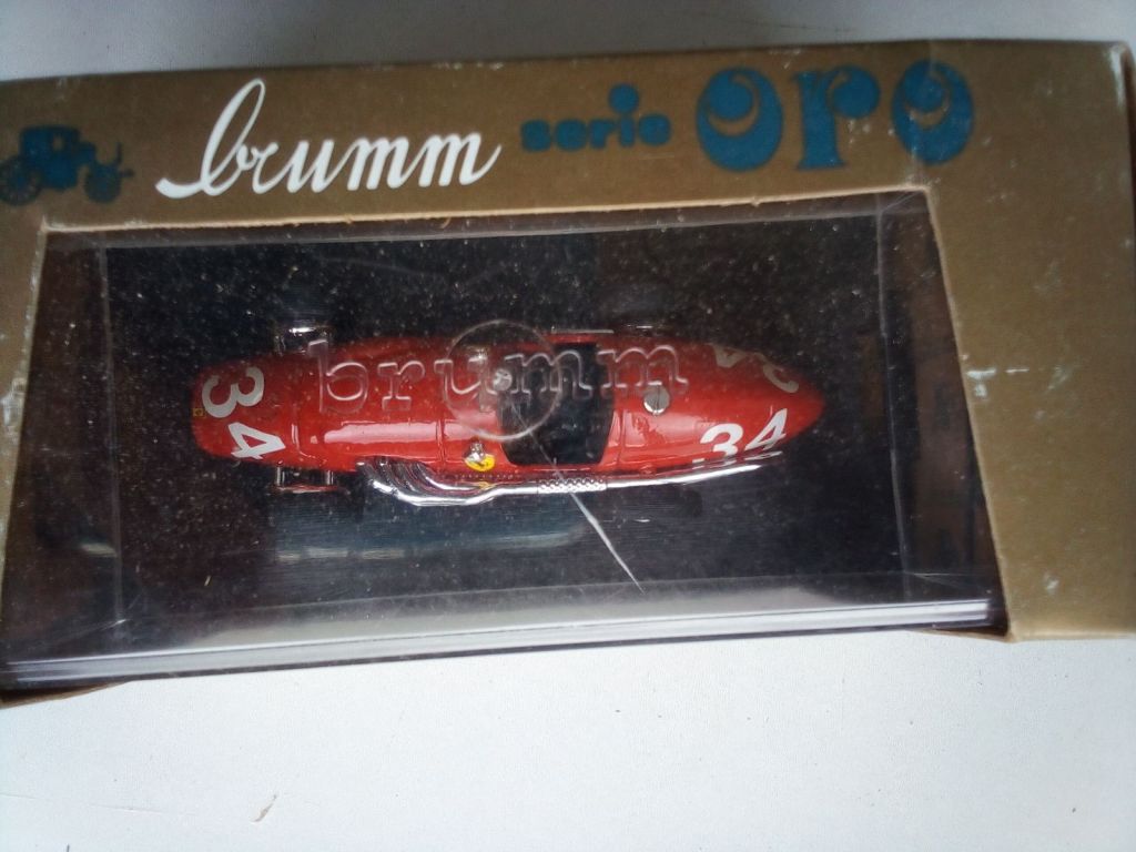Brumm FERRARI 500 F2 1951-1953 R35 1/43 - фото фото фото 1