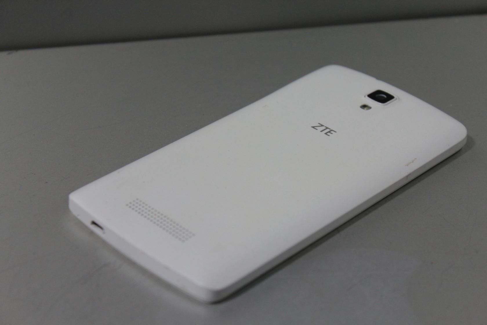 Мобильный телефон №2898 ZTE Blade L5 - фото фото фото 0