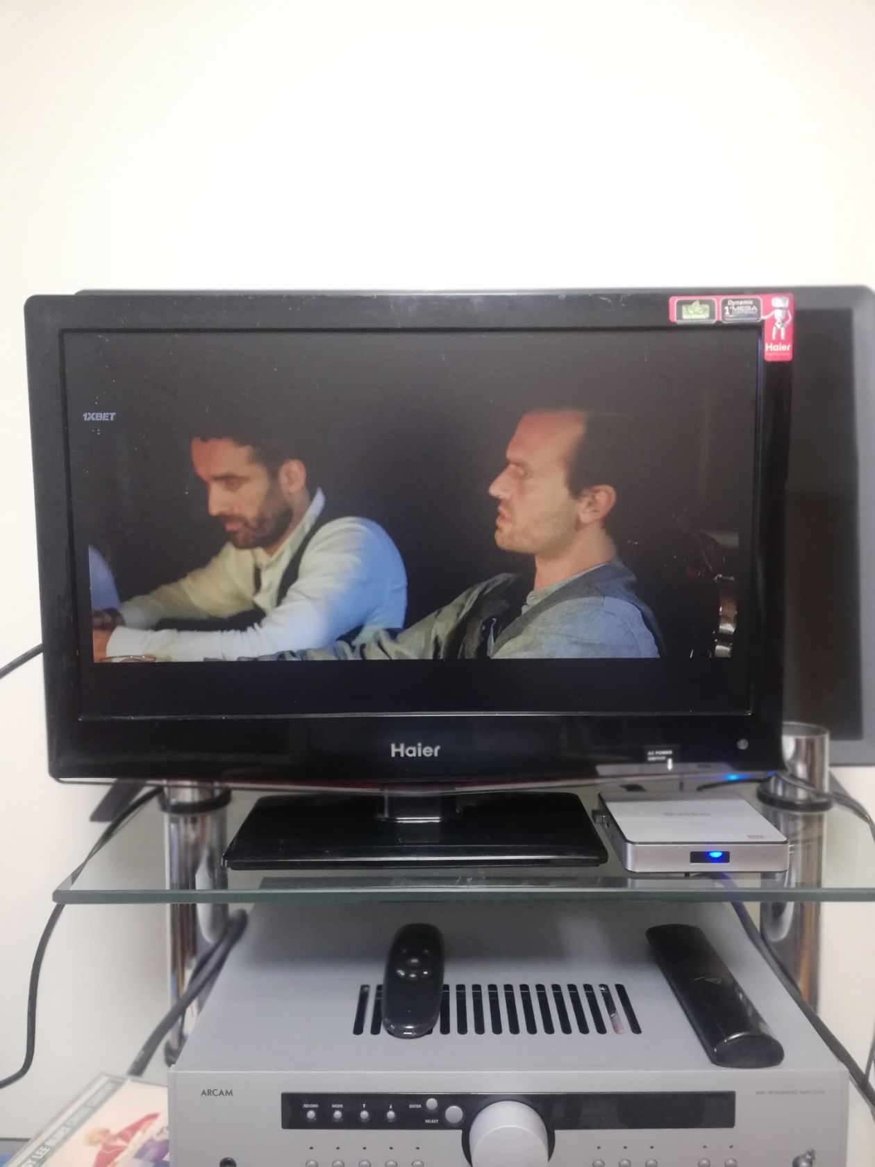 Телевізор Haier 22 дюйма HDMI - фото фото фото 1