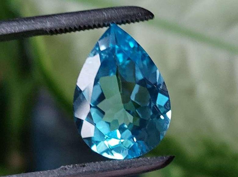 Натуральный топаз 13.11ct   18.2x13mm - фото фото фото 6