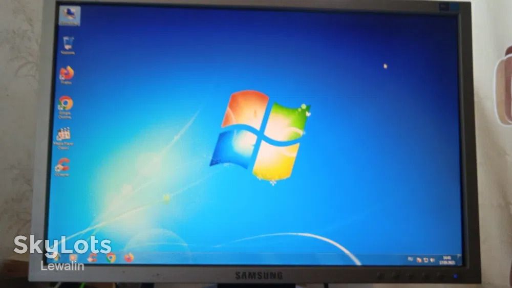 Монитор samsung syncmaster 923nw 19" 1440x900 - фото фото фото 0