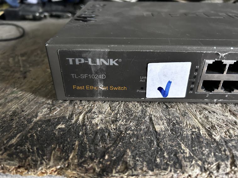 Коммутатор TP-Link TL-SF1024D 24-port № 231212100 - фото фото фото 1