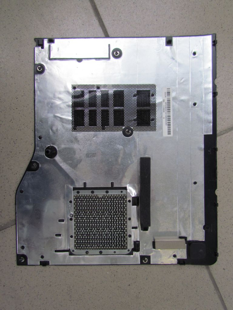 Lenovo Y570 тех крышка - фото фото фото 0