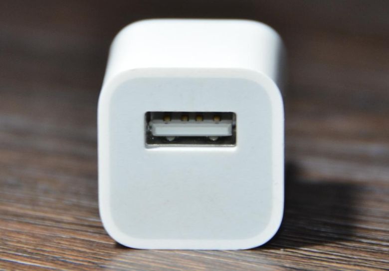 Блок зарядки Apple A1385 (кубик) 5V-1A США - фото фото фото 1