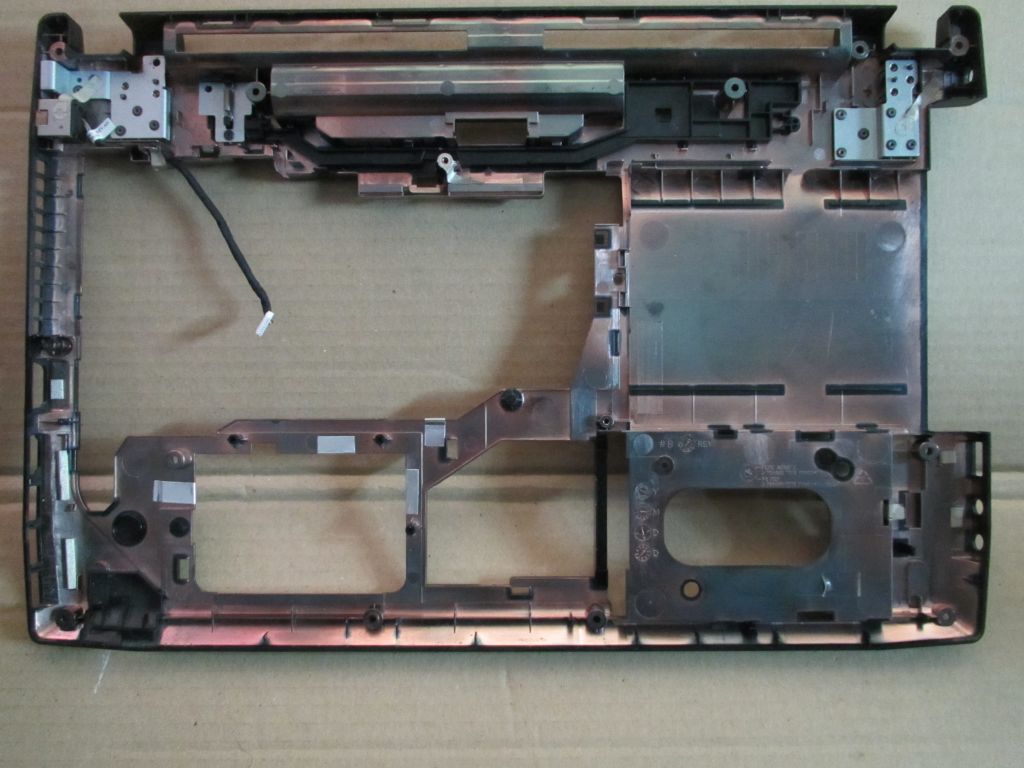 корпус ноутбука Fujitsu LifeBook A544 - поддон    (B0717701Z) - фото фото фото 0